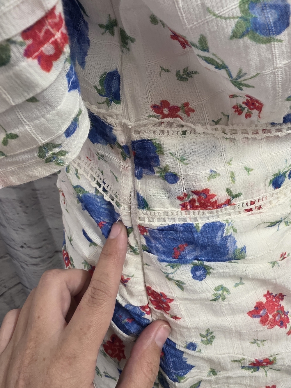 LoveShackFancy Arlo Floral Print dress Size 6 *With Stains* - Picture 10 of 16